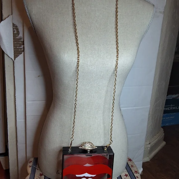 Acrylic Lip Clutch Bag Red Lips Pop Art Crossbody Gold Chain Statement Novelty P - Picture 4 of 9